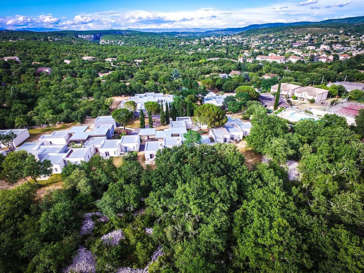 Village Vacances Passion La Buissiere Labeaume Exterior foto